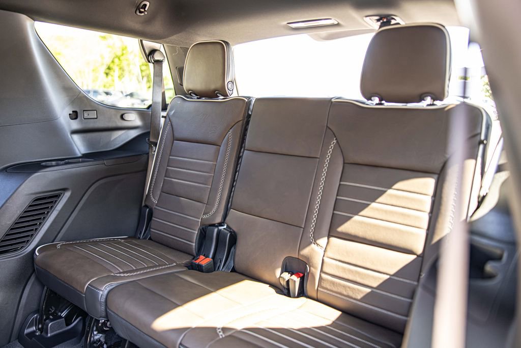 Used 2026 GMC Yukon Denali Ultimate AWD/4WD image 35