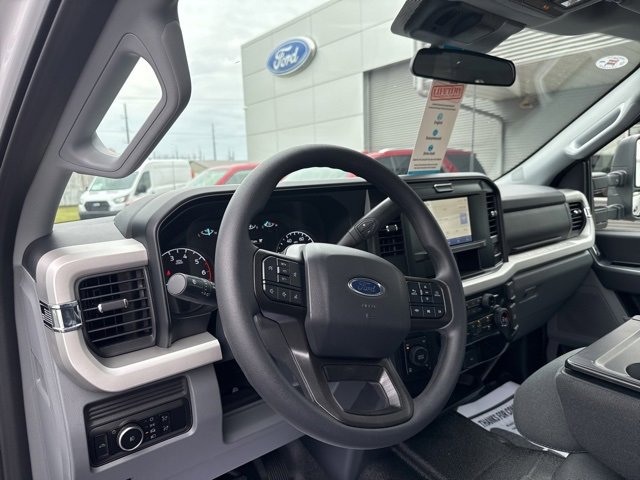 New 2026 Ford F350 XLT w/ Snow Plow/Camper Package image 12