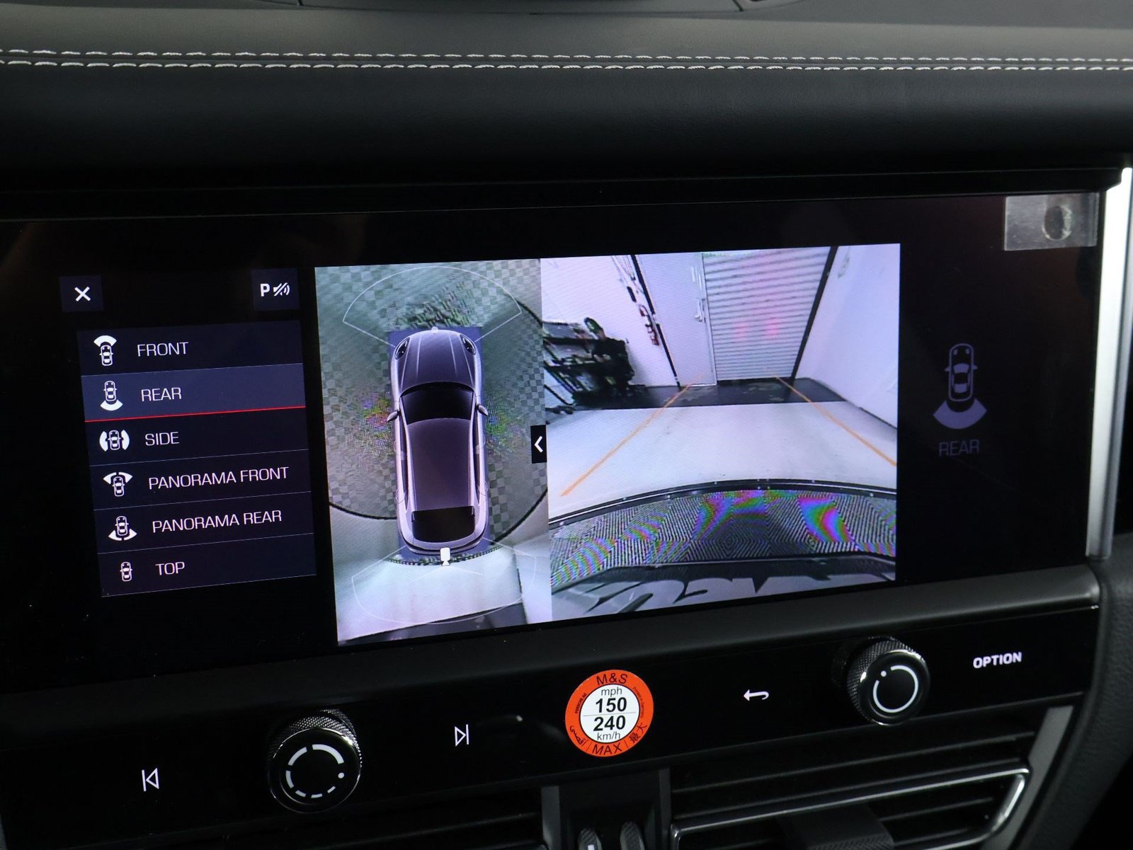 Certified 2026 Porsche Macan AWD/4WD image 17