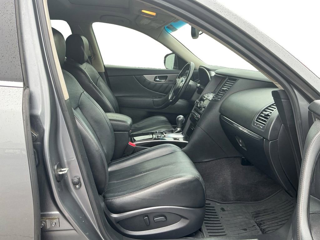Used 2016 INFINITI QX70 2WD w/ Premium Package image 22