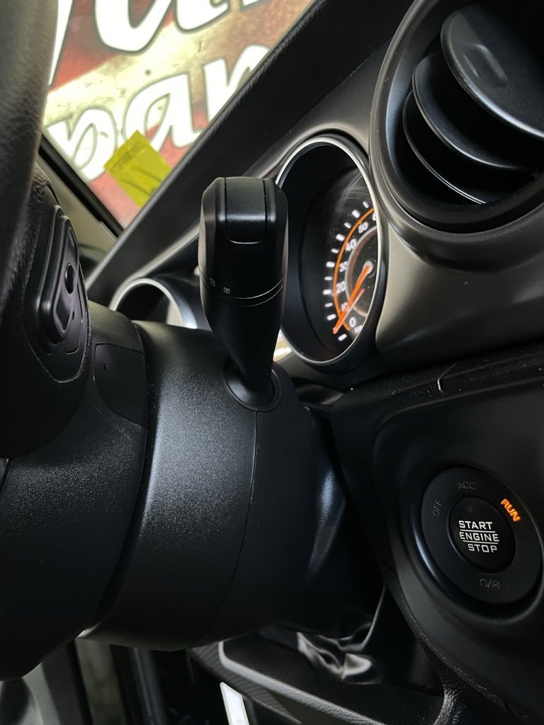 Used 2022 Jeep Wrangler Unlimited Sport image 34