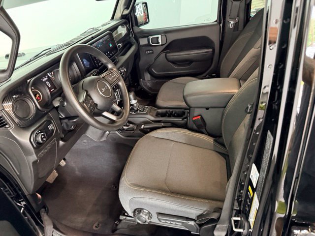Certified 2025 Jeep Gladiator Sport AWD/4WD image 21