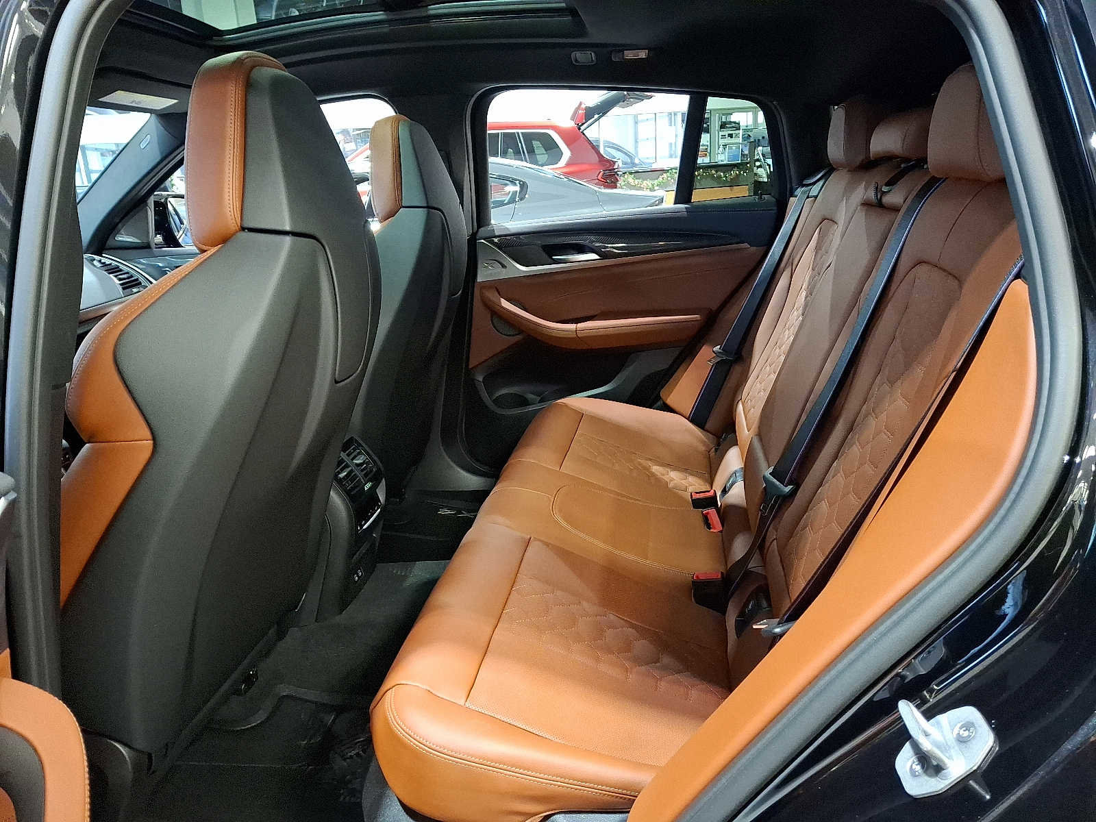 New 2025 BMW X4 M w/ Competition Package image 5