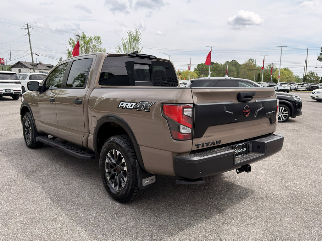 Used 2023 Nissan Titan PRO-4X w/ Pro-4x Convenience Package image 3