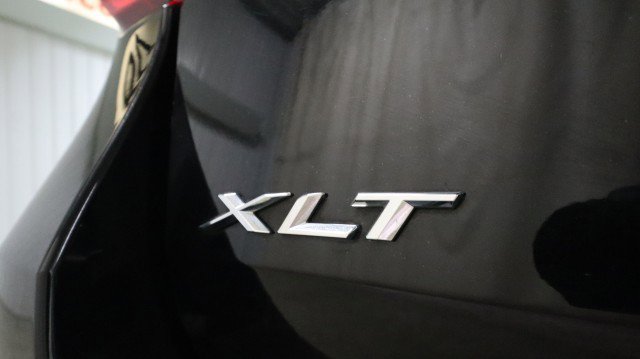 Used 2021 Ford Explorer XLT w/ Equipment Group 202A image 25