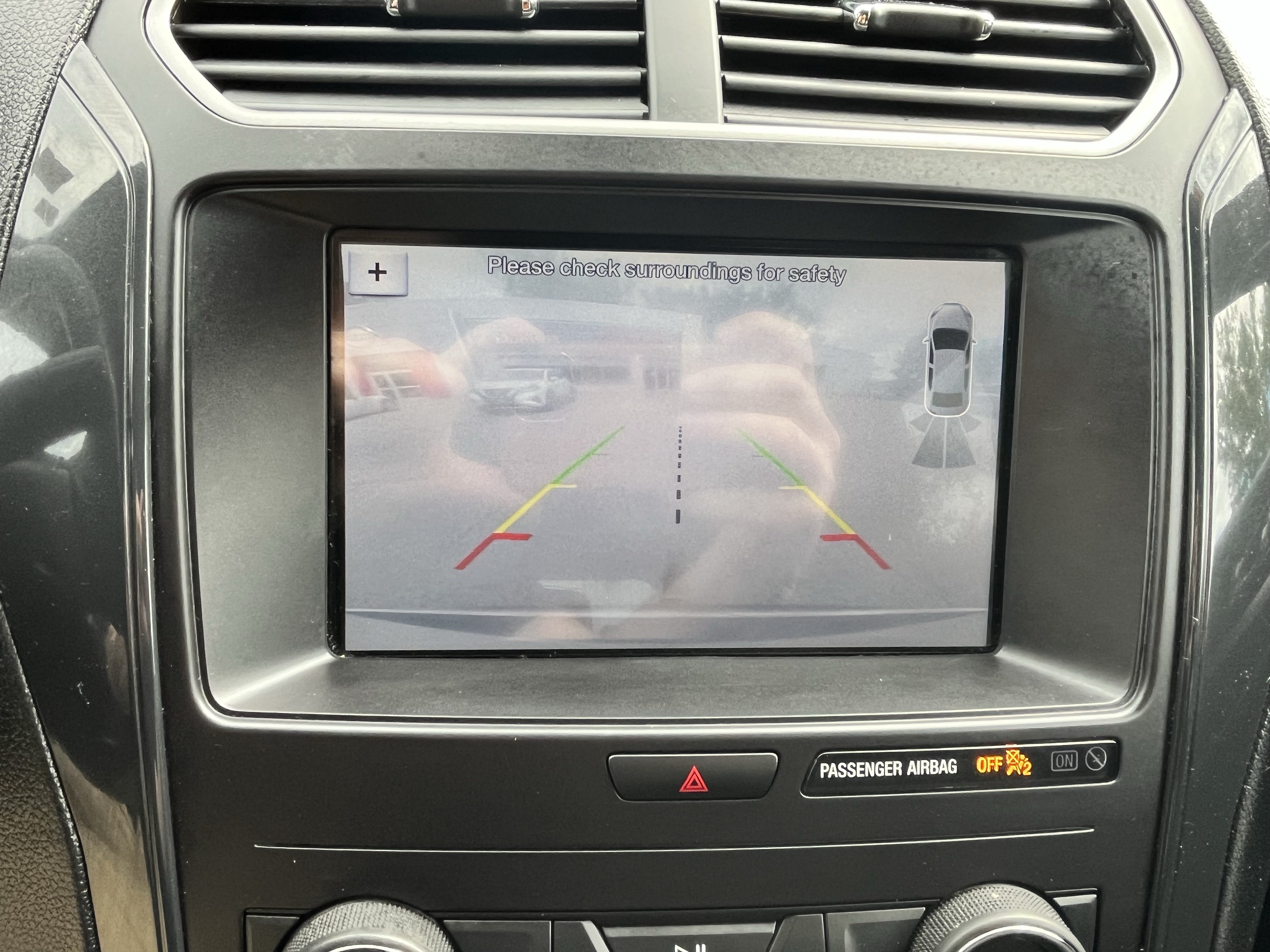 Used 2018 Ford Explorer XLT w/ Equipment Group 201A AWD/4WD image 24