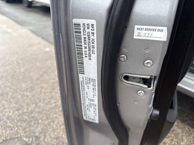 Used 2024 RAM 1500 Classic SLT image 21