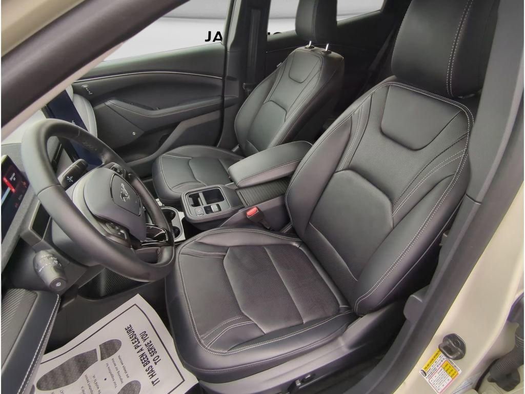 Used 2025 Ford Mustang Mach-E Premium image 11