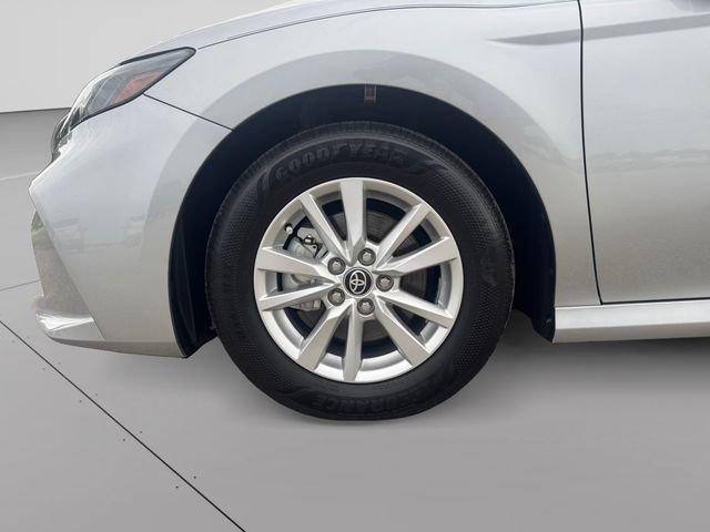 Certified 2025 Toyota Camry LE FWD image 9