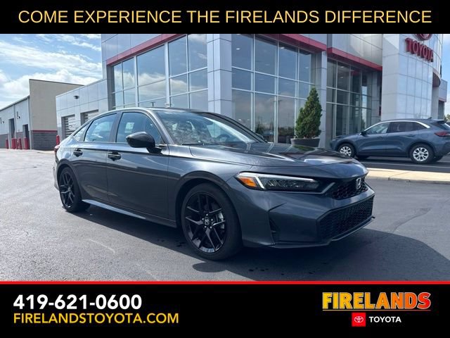 Used 2025 Honda Civic Sport image 1