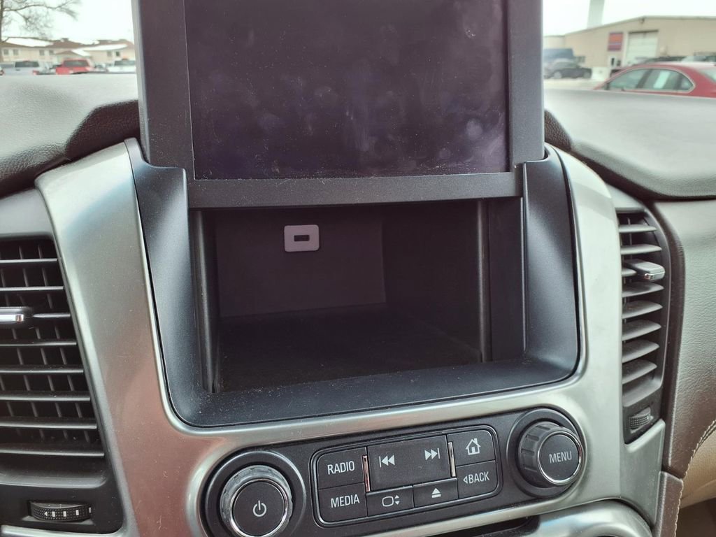 Used 2018 Chevrolet Tahoe LT image 12