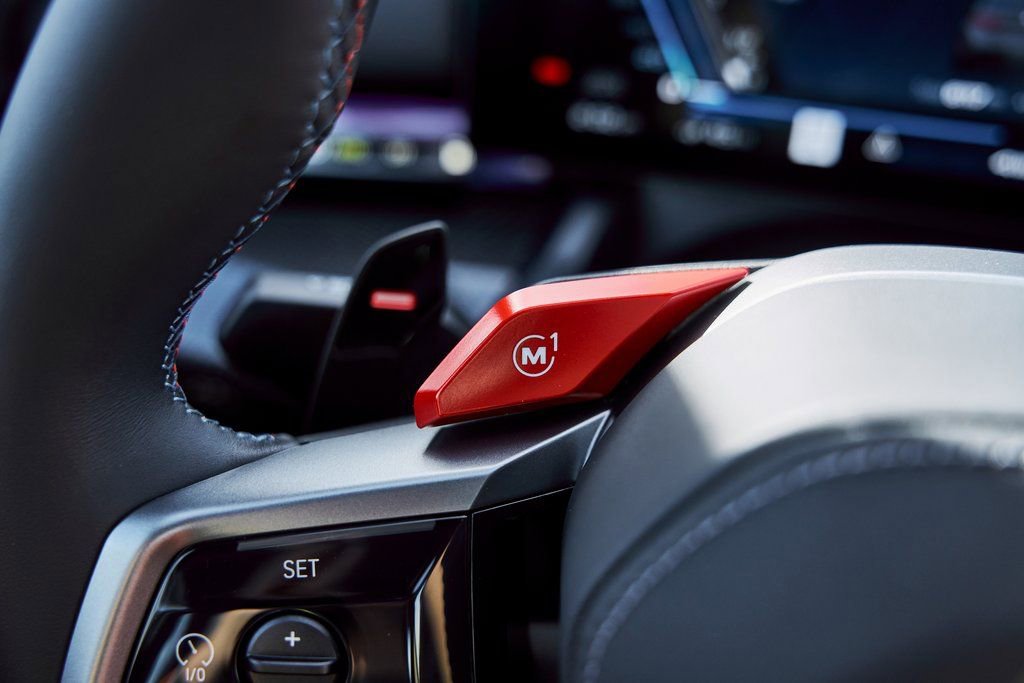 Used 2026 BMW M5 w/ Executive Package image 67