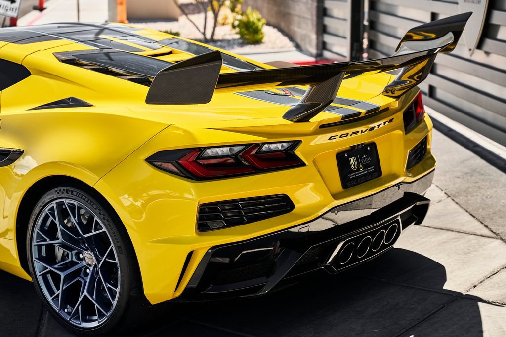 Used 2026 Chevrolet Corvette ZR1 w/ ZR1 Carbon Fiber Aero Package RWD image 14