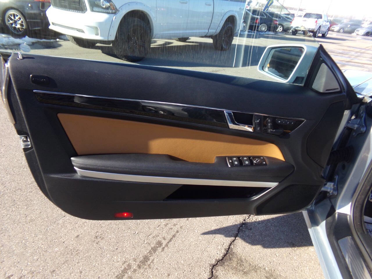 Used 2013 Mercedes-Benz E 350 E 350 2dr Convertible w/ Premium 2 Pkg image 9