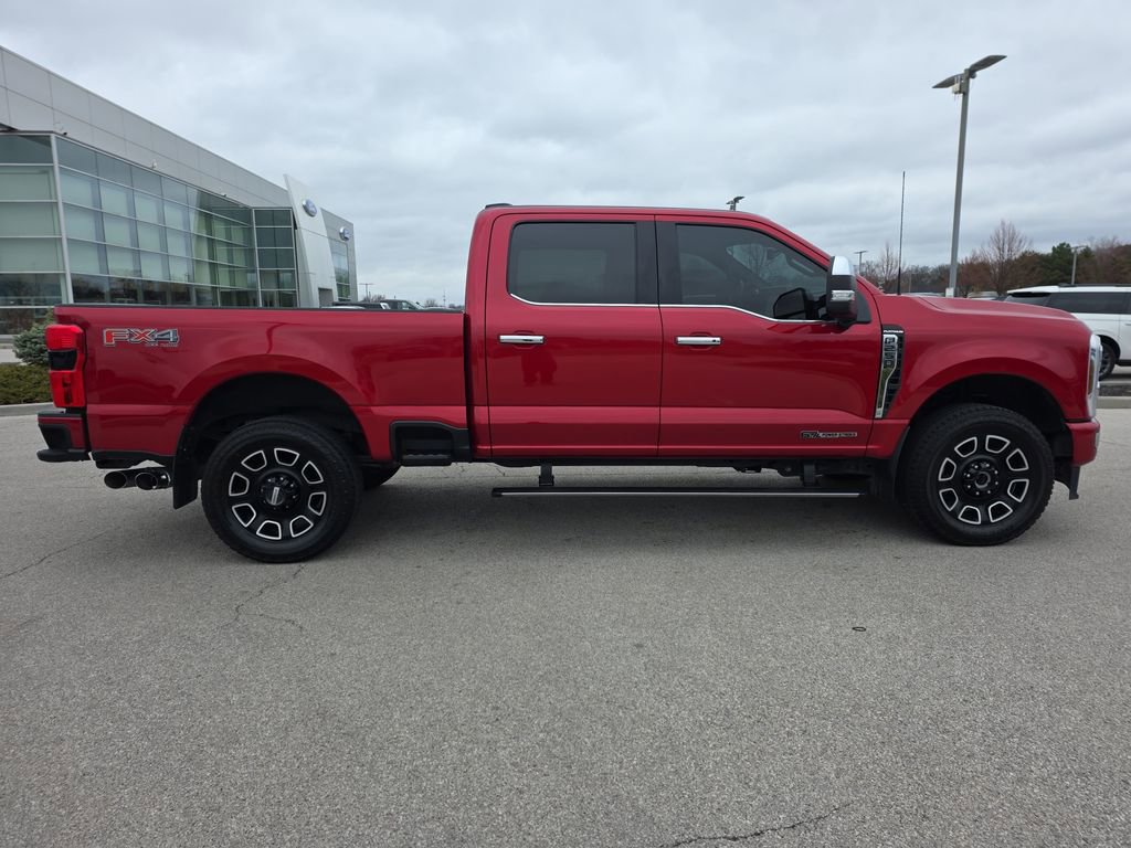 Used 2024 Ford F250 Platinum w/ FX4 Off-Road Package image 9