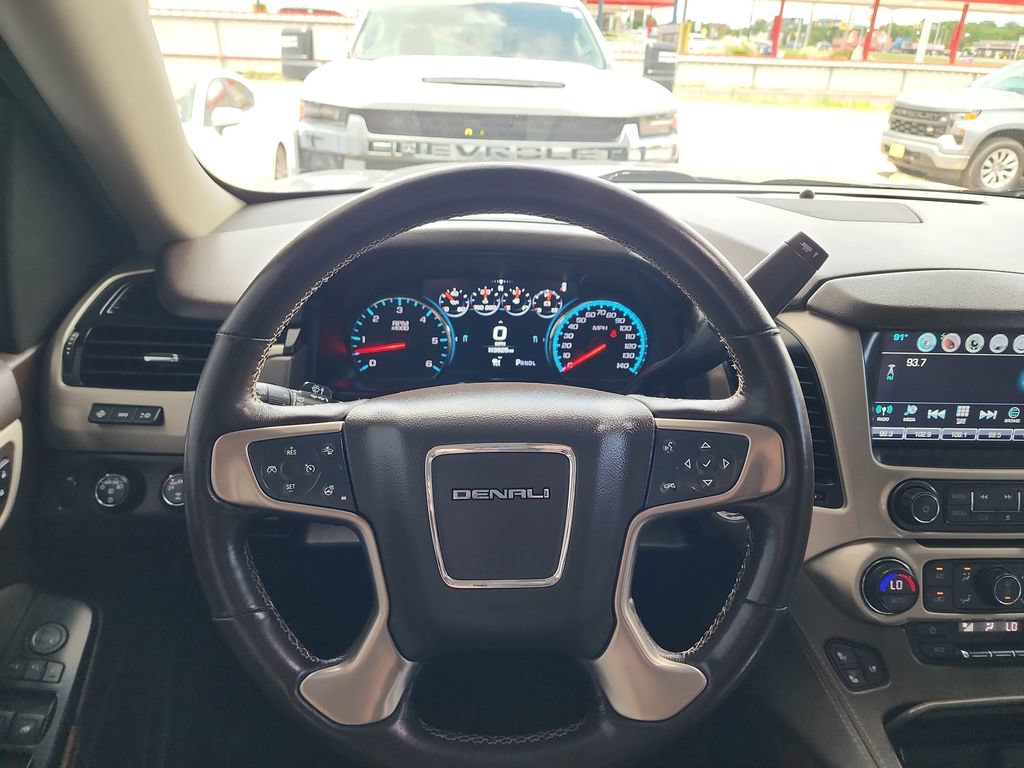 Used 2019 GMC Yukon Denali w/ Denali Ultimate Package AWD/4WD image 20