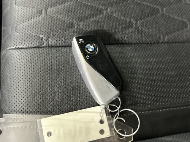 Used 2025 BMW X7 xDrive40i AWD/4WD image 33