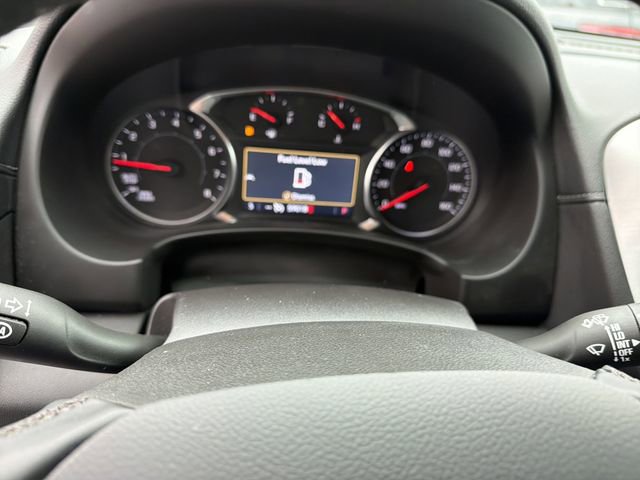 Used 2024 GMC Terrain SLT image 16