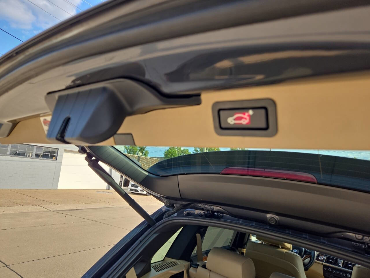 Used 2011 BMW X5 xDrive50i image 46