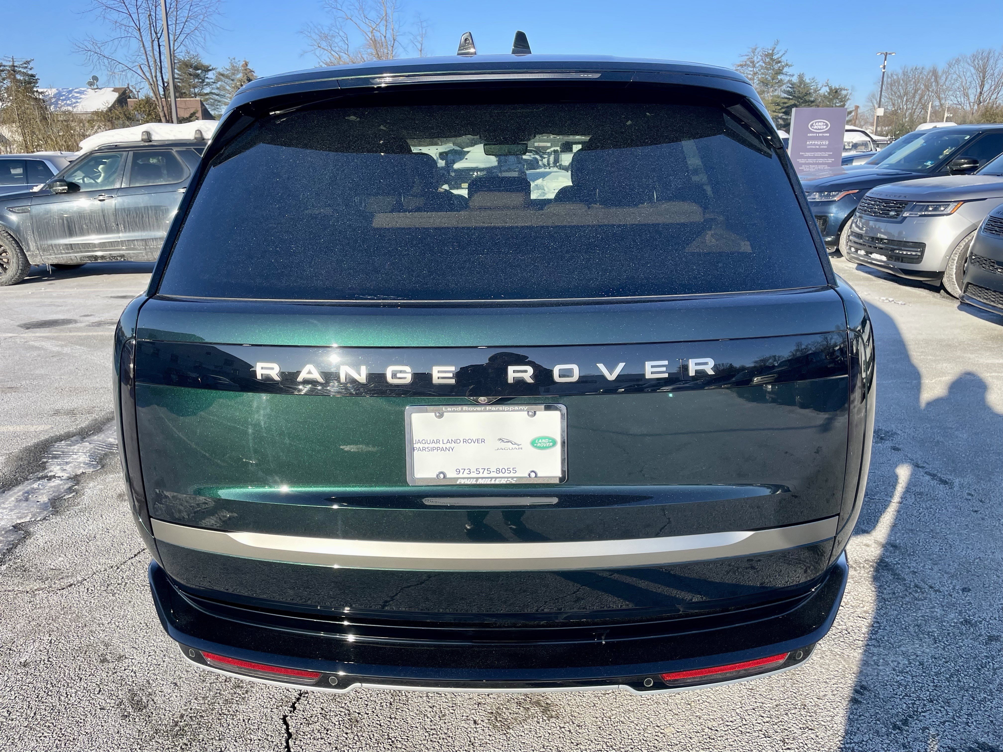 Used 2024 Land Rover Range Rover SE image 6