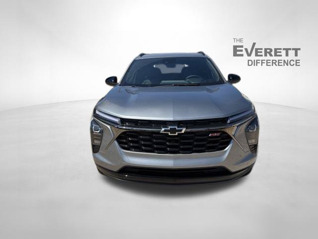 New 2026 Chevrolet Trax RS w/ Sunroof Package FWD image 2
