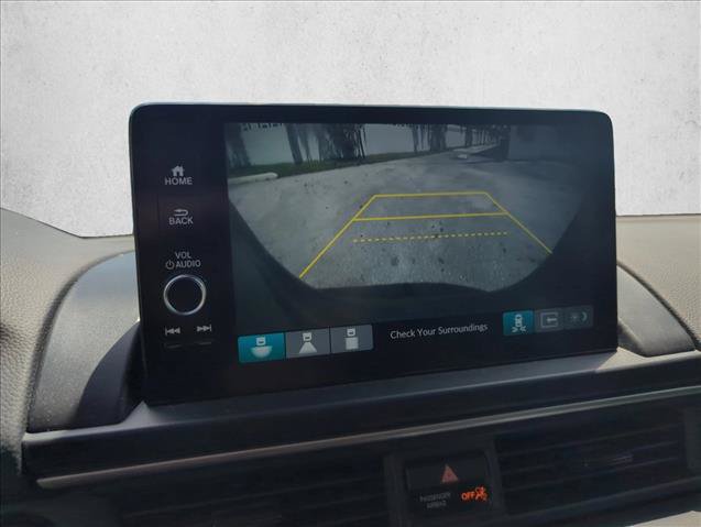 Used 2025 Honda Pilot Touring image 10