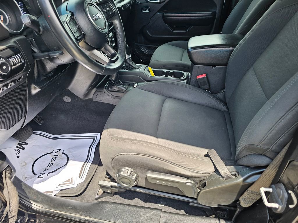Used 2018 Jeep Wrangler Sport AWD/4WD image 17