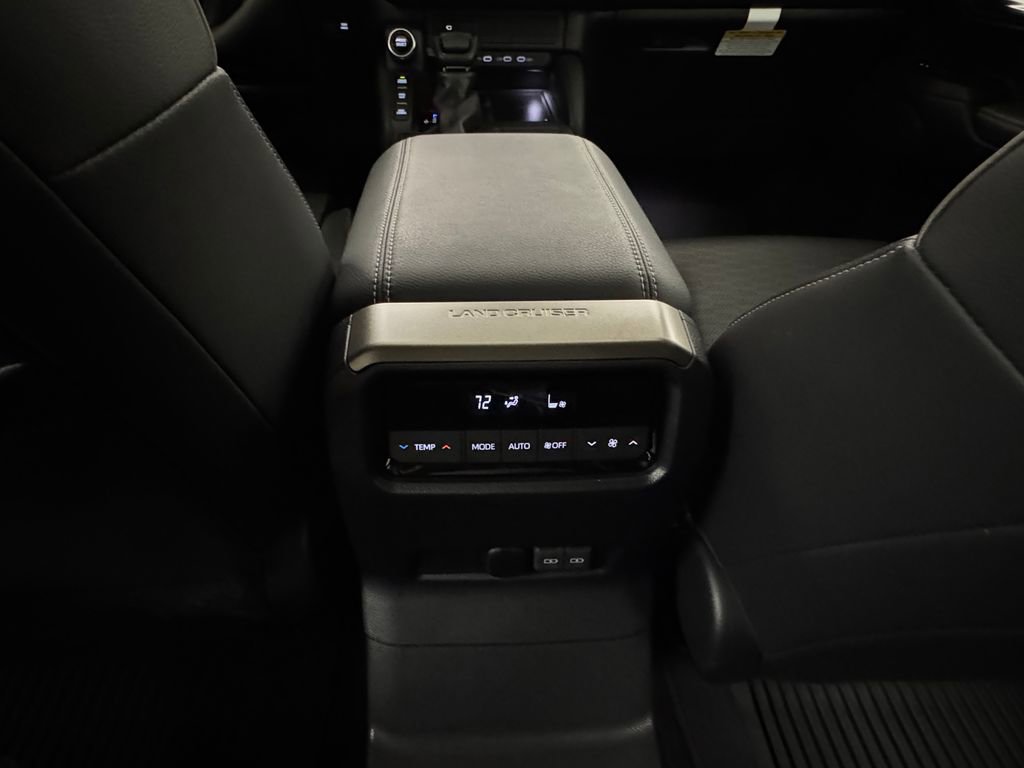 Used 2024 Toyota Land Cruiser image 25