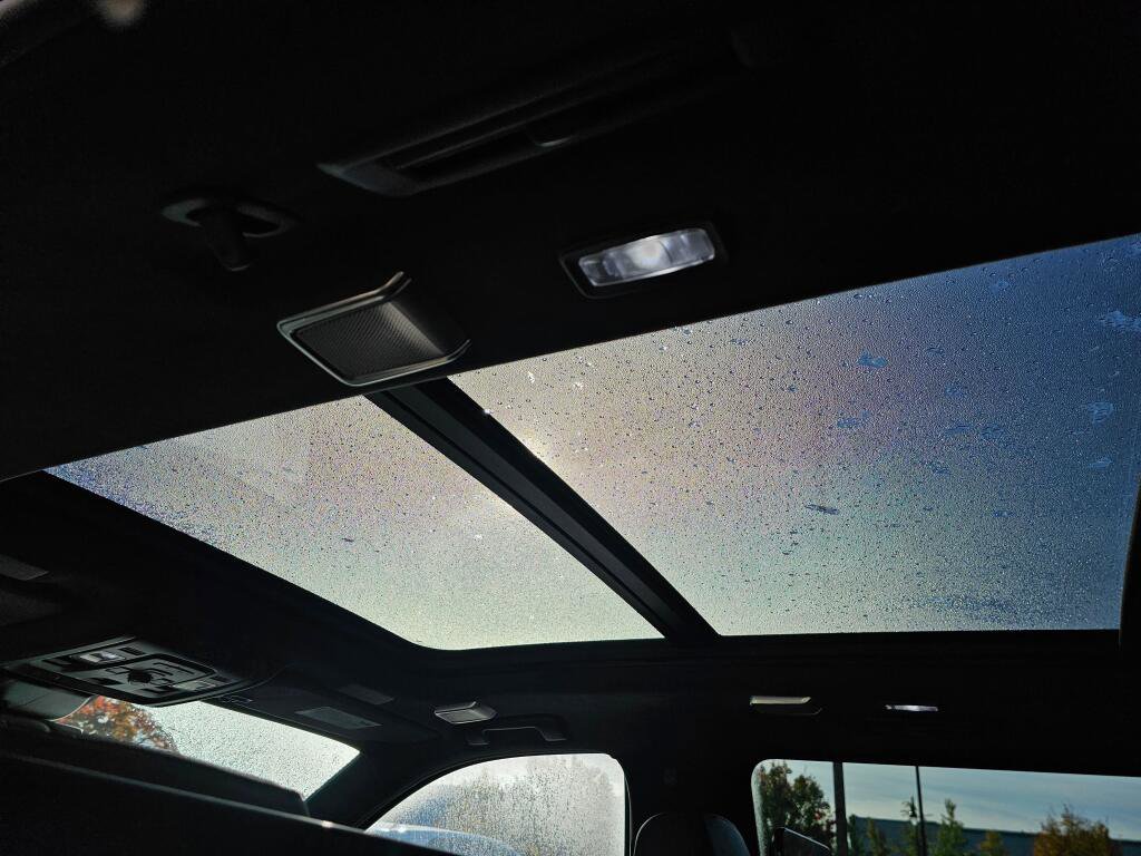 Certified 2023 Cadillac Escalade ESV Sport Platinum image 24