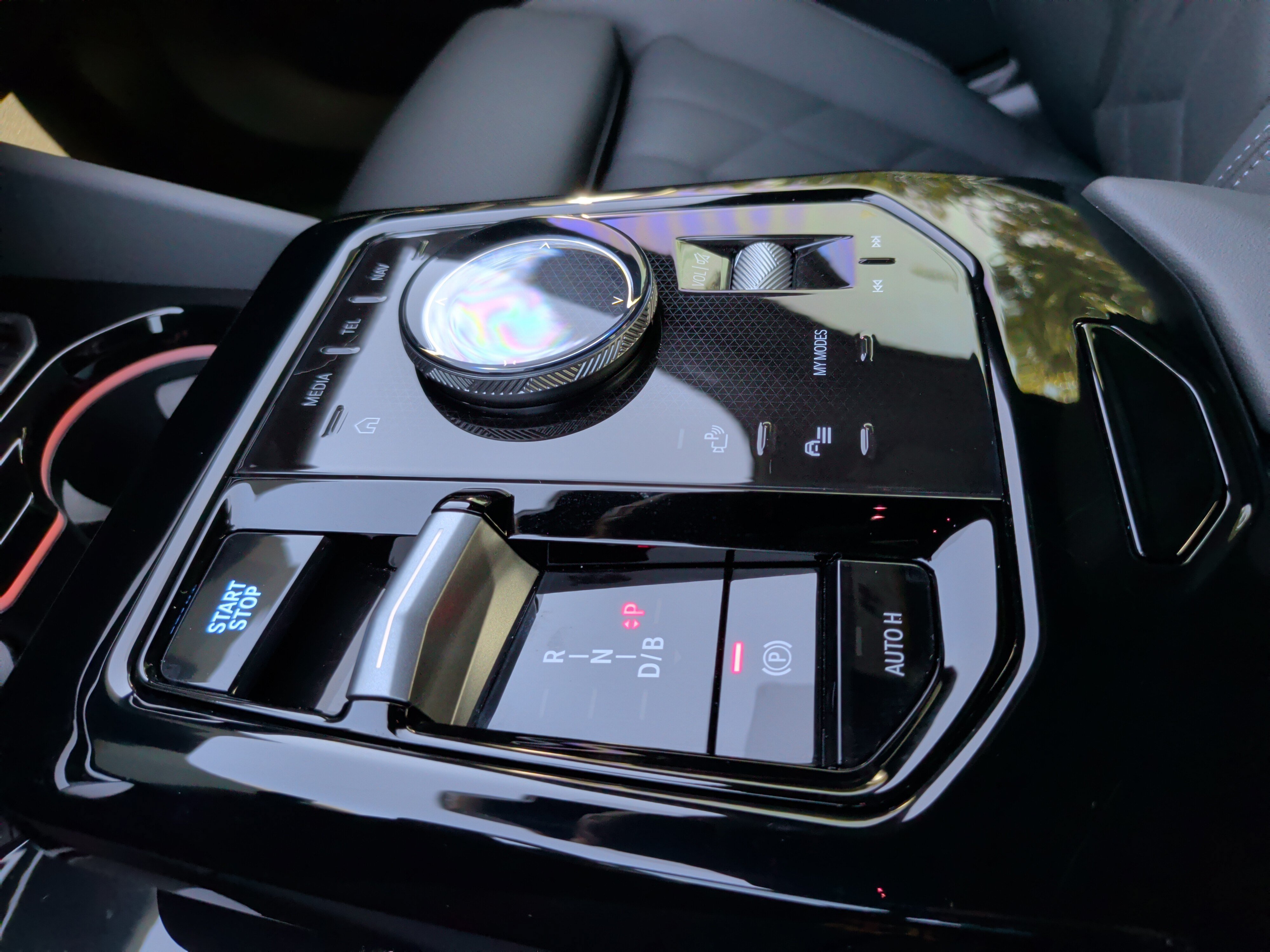 Certified 2026 BMW i5 eDrive40 w/ Premium Package RWD image 21