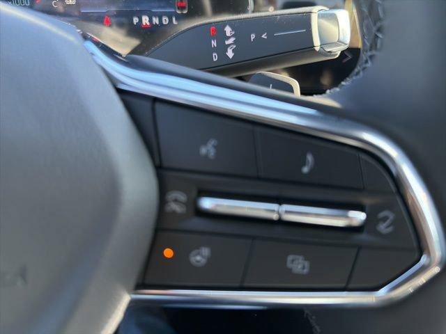 New 2026 Chevrolet Equinox LT w/ Safety and Technology Package FWD image 19