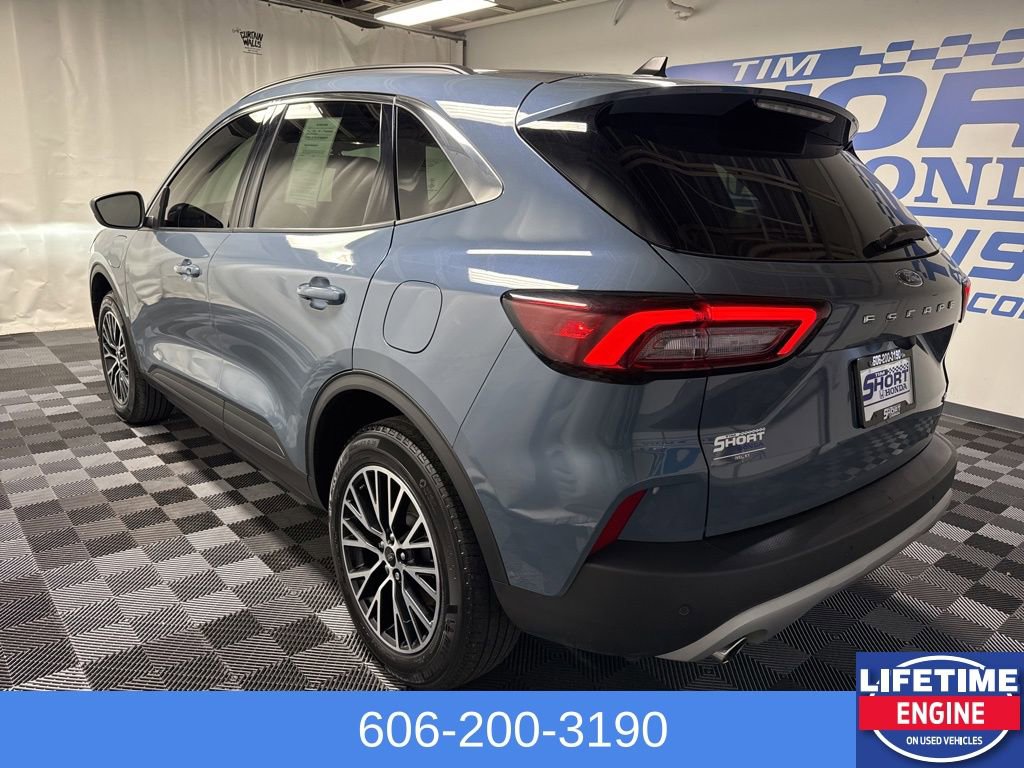 Used 2024 Ford Escape SE image 12