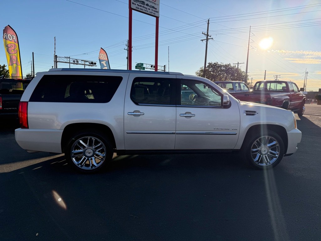 Used 2011 Cadillac Escalade ESV Platinum image 6