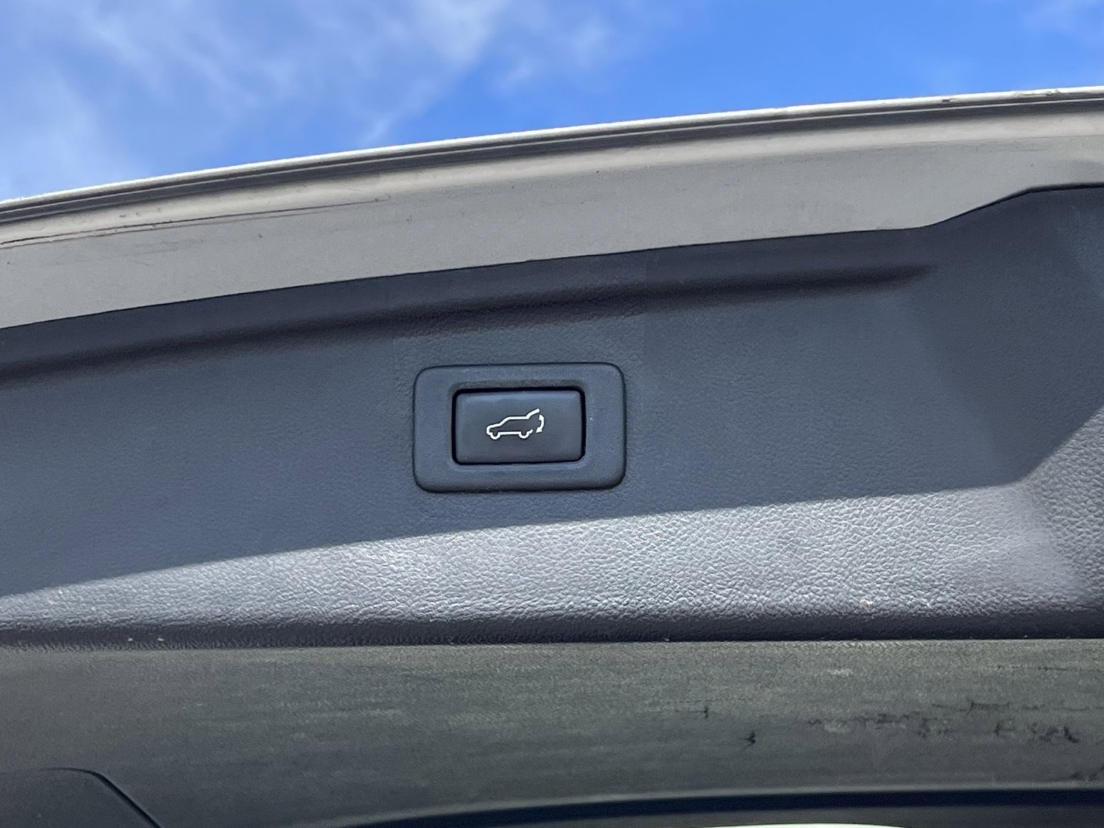 Used 2015 Subaru Outback 2.5i Limited AWD/4WD image 29