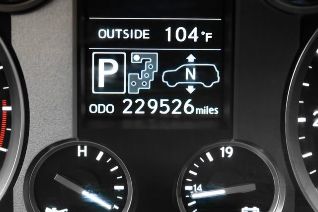 Used 2014 Lexus LX 570 4WD image 24