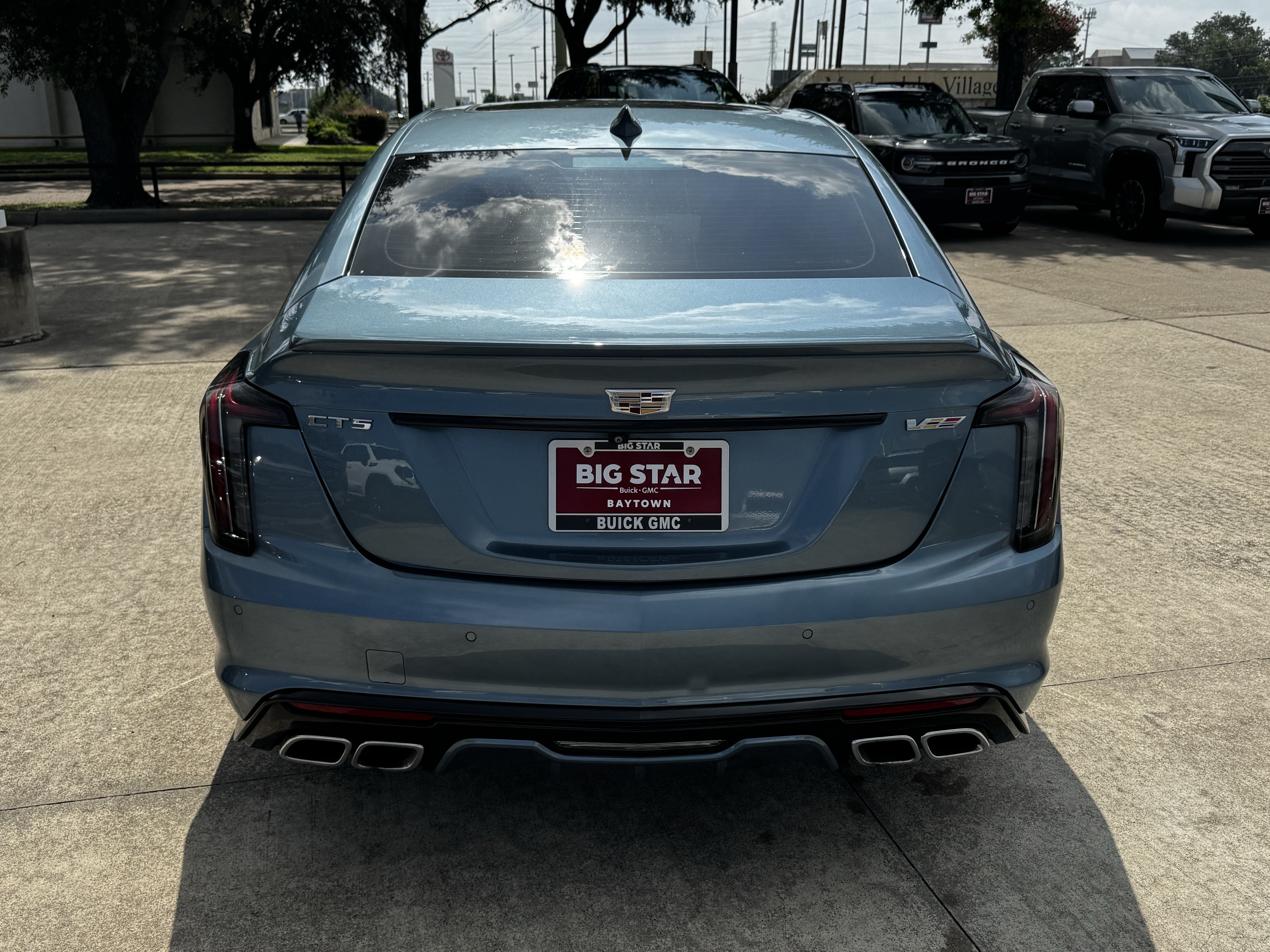 Used 2024 Cadillac CT5 V w/ Premium Package RWD image 9