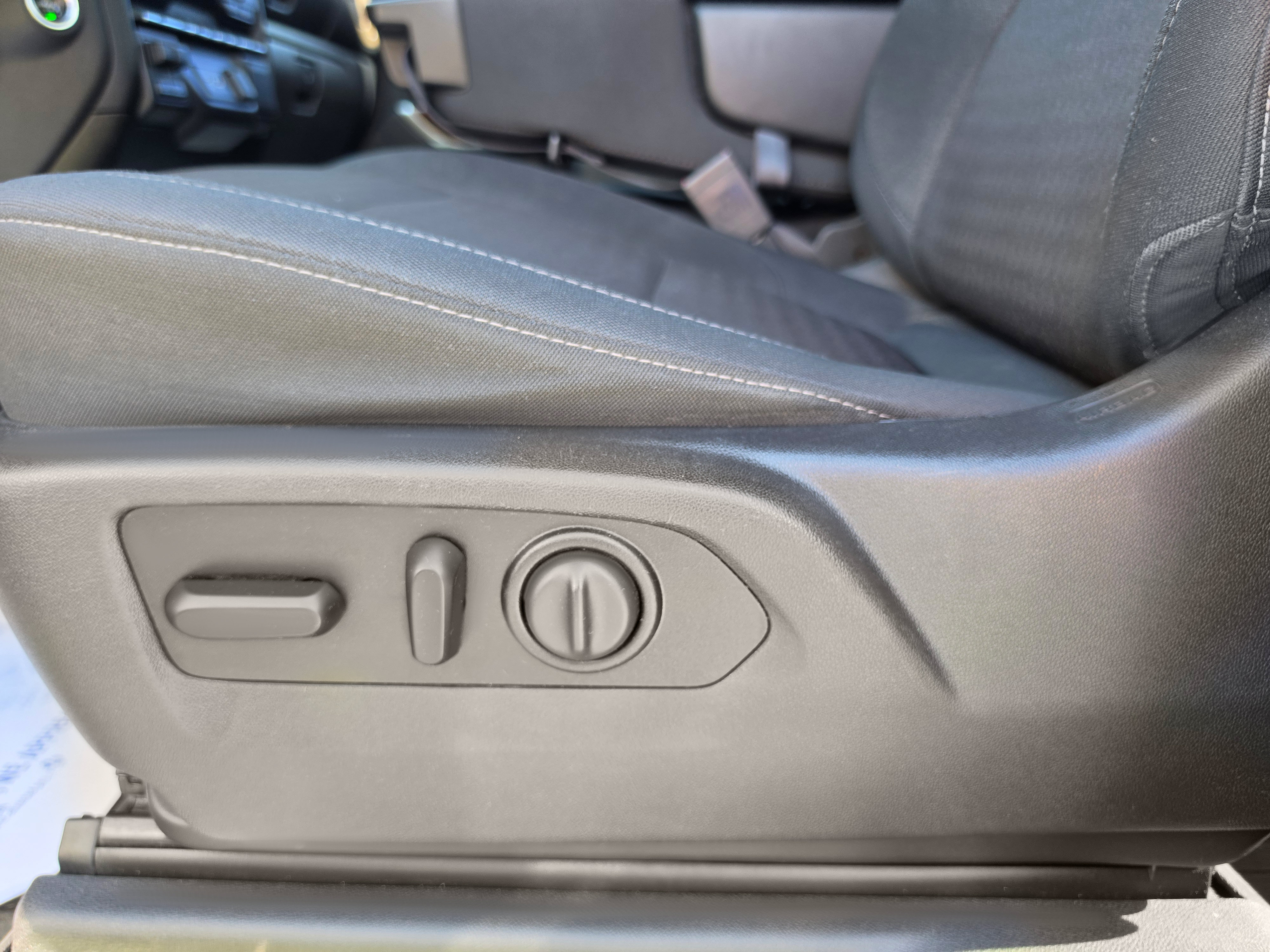 Used 2021 Chevrolet Silverado 1500 RST AWD/4WD image 13