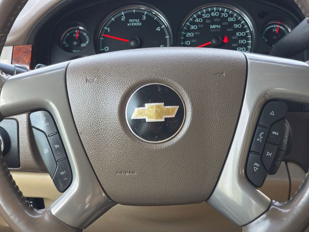 Used 2014 Chevrolet Silverado 2500 LTZ w/ LTZ Plus Package image 16