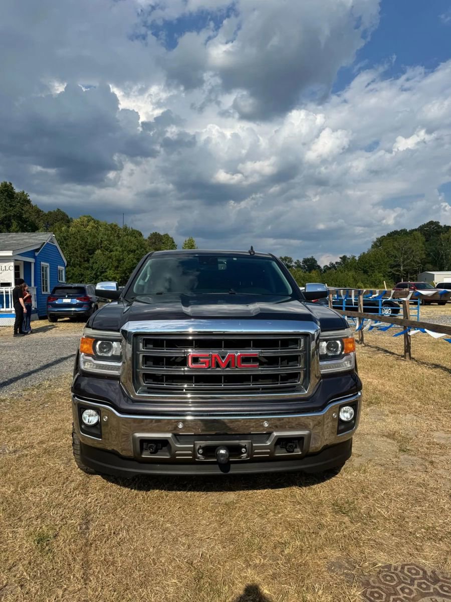 Used 2015 GMC Sierra 1500 SLT w/ SLT Crew Cab Value Package image 2