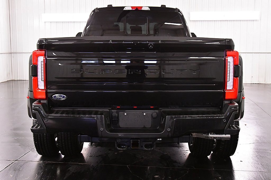 Used 2025 Ford F350 Platinum image 6