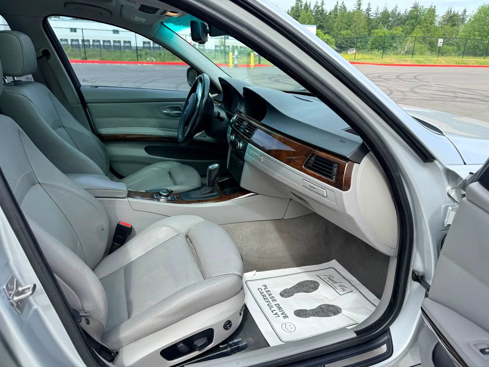 Used 2010 BMW 335i Sedan RWD image 11