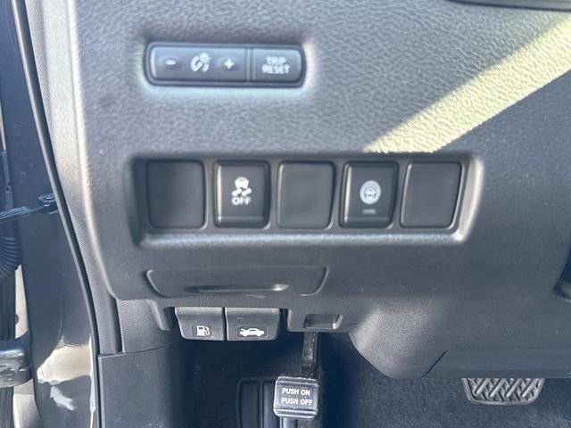 Used 2024 Nissan Murano SV image 27