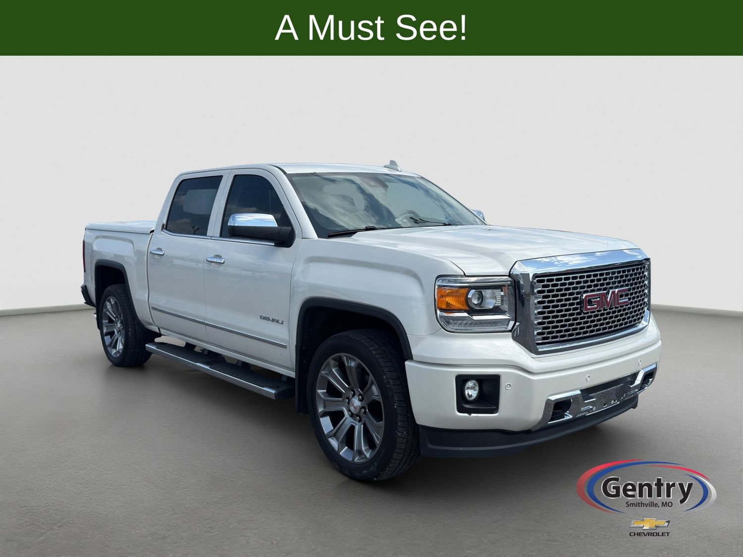 Used 2015 GMC Sierra 1500 Denali w/ Driver Alert Package AWD/4WD image 8