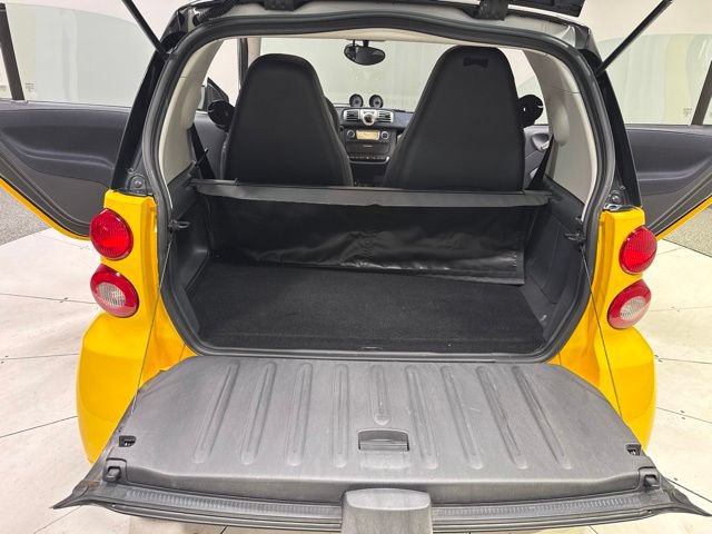 Used 2015 smart fortwo passion w/ Comfort Package RWD image 18