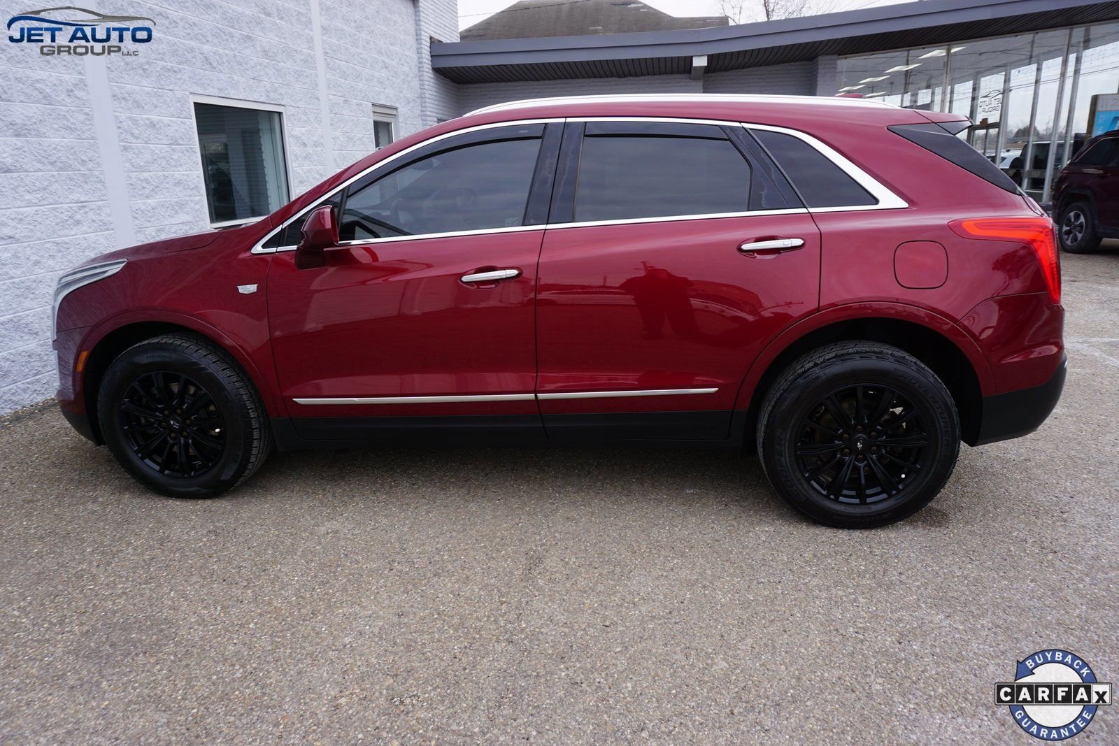 Used 2018 Cadillac XT5 Luxury w/ Driver Awareness Package image 13