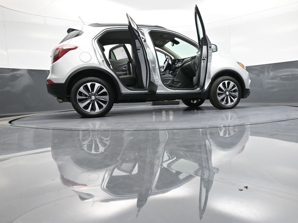 Used 2022 Buick Encore Preferred w/ Safety Package image 47