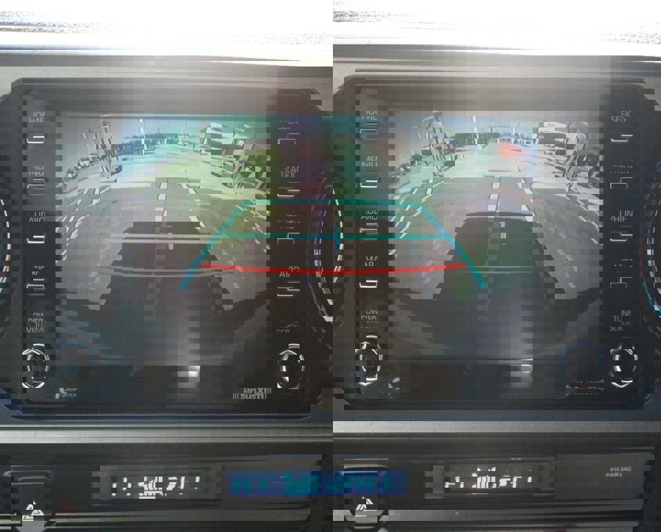 Used 2021 Toyota Tacoma TRD Sport w/ Technology Package image 7