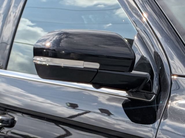 Used 2022 Ford Expedition Limited image 10