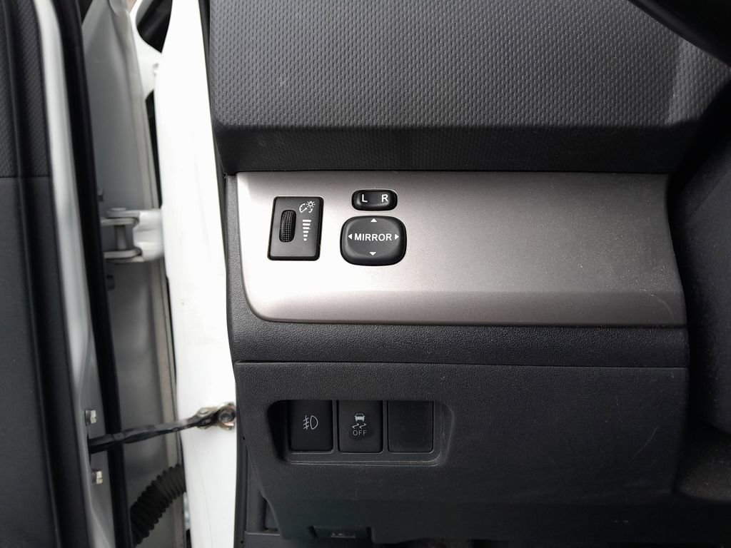 Used 2015 Scion xB image 15