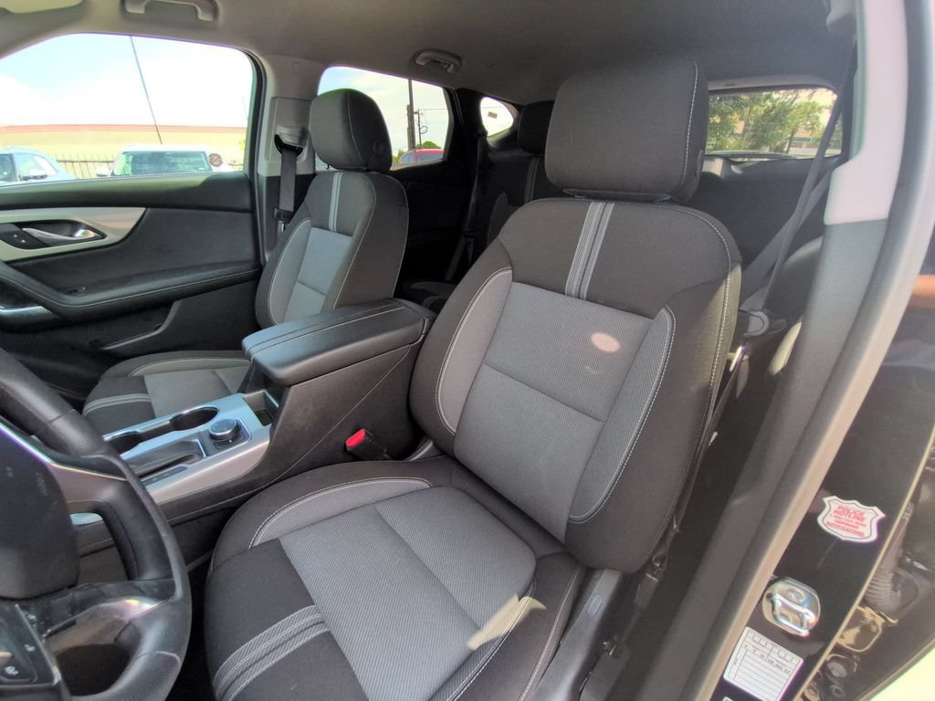Used 2025 Chevrolet Blazer LT AWD/4WD image 24
